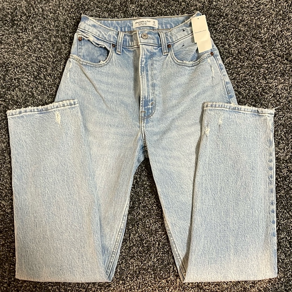 Abercrombie & Fitch The ‘90s Straight Curve Love NWT 26/2